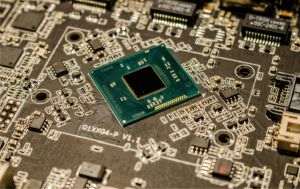 TradeVille: Broadcom - rezultate record, susţinute de cererea pentru cipuri AI personalizate